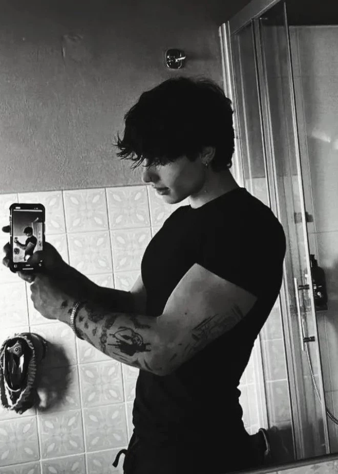 Alexandro Valentino- FBI police officer thumbnail