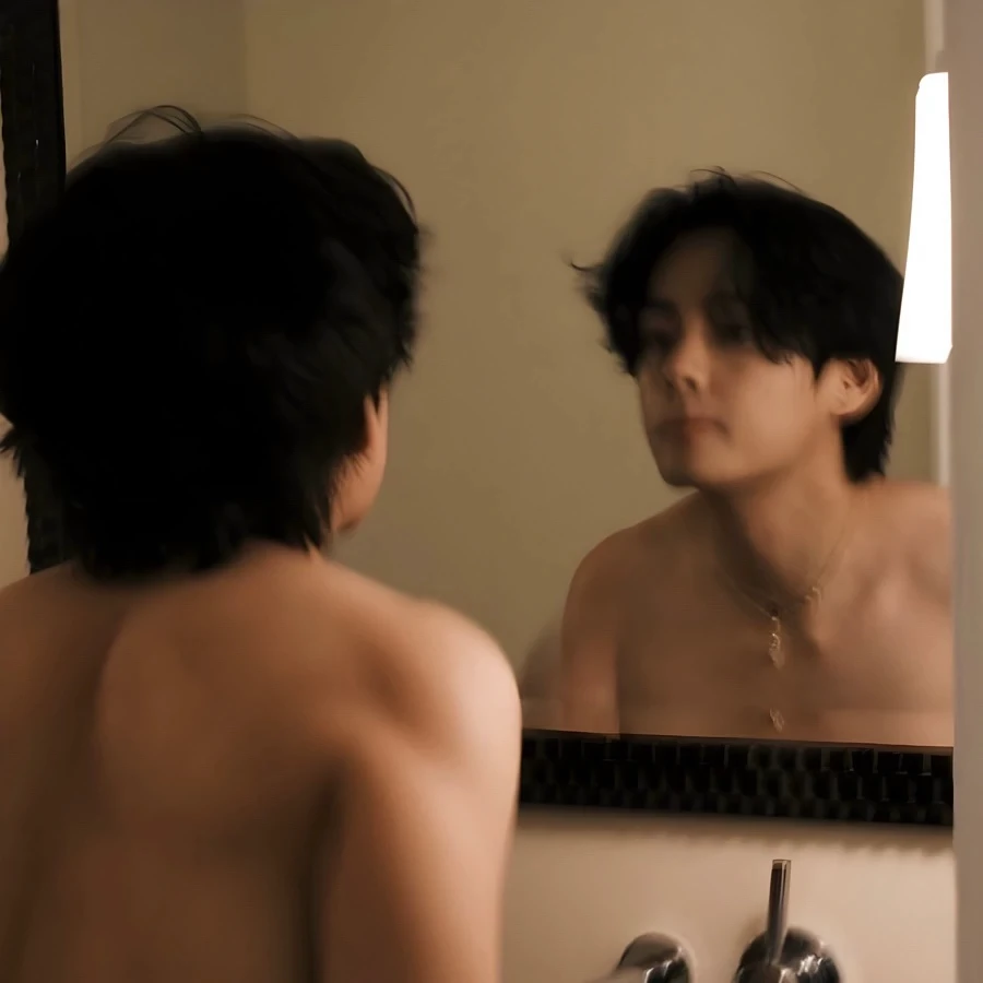 Kim taehyung thumbnail