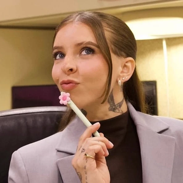 Victoria thumbnail