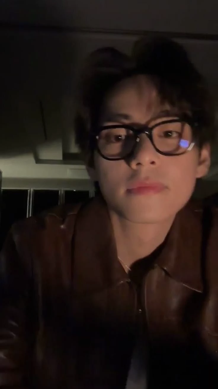 Kim Taehyung. thumbnail