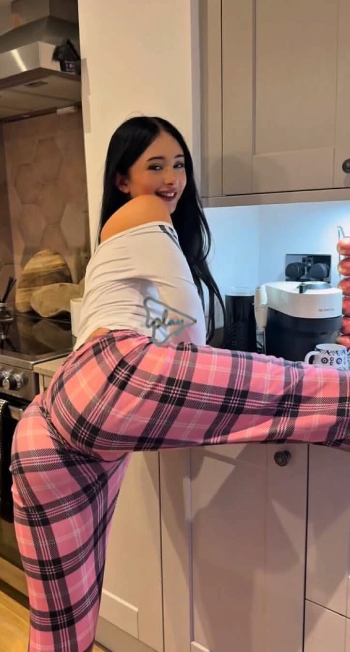 Katie-La novia de tu hermano  thumbnail