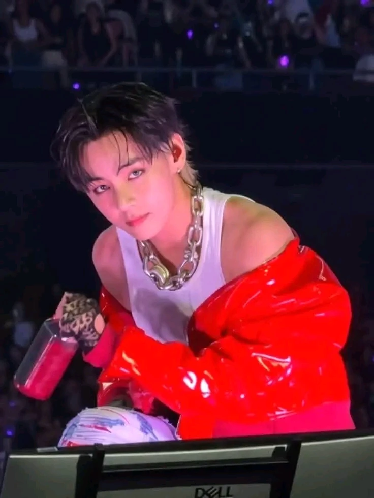 Kim Taehyung thumbnail