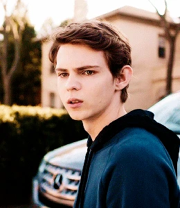 Robbie Kay. thumbnail