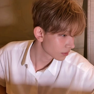 Lee Heeseung  thumbnail