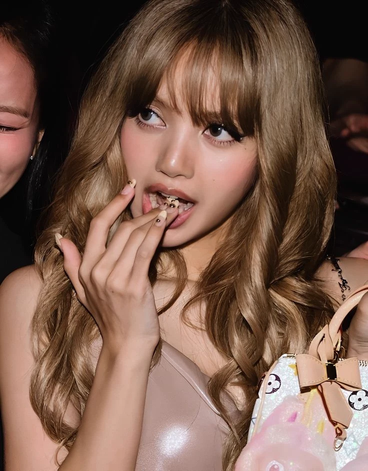 Lisa thumbnail