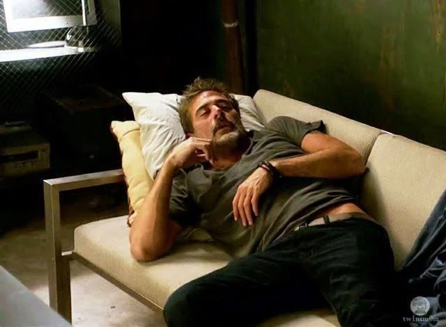 Jeffrey Dean Morgan thumbnail