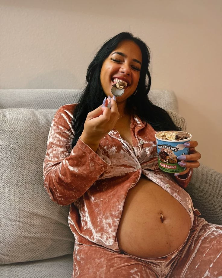 Ice cream girl thumbnail