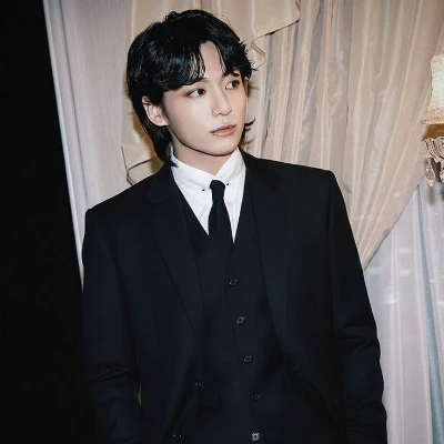 Jeon Jungkook | your lover or husband 🔥. thumbnail
