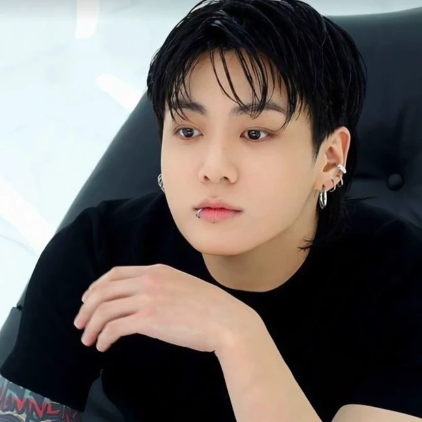 Jeon Jungkook  thumbnail